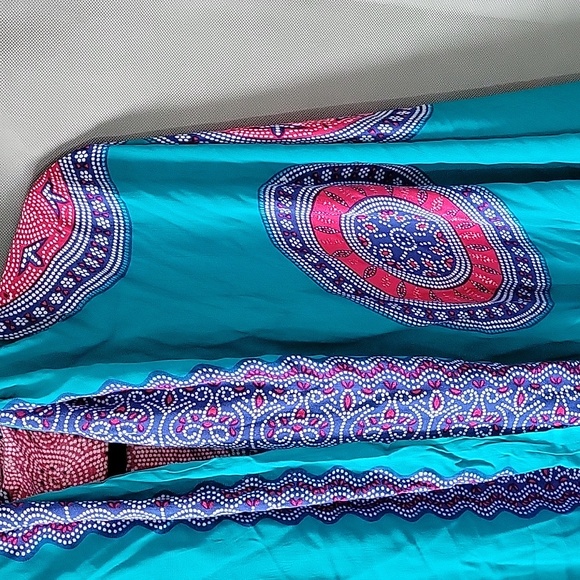 Thai Sarong - Picture 2 of 3